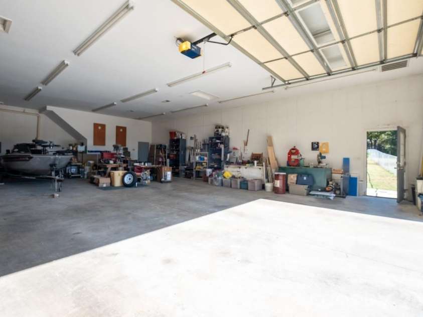 240 Eldon Lane, Salisbury, NC 28144.  MLS# CAR4335257, YatesRealty ID 3166. 