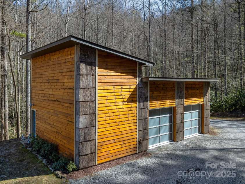 920 Island Cove Road, Penrose, NC 28766.  MLS# CAR4226204, YatesRealty ID 3166. 