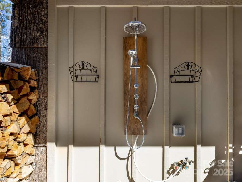 920 Island Cove Road, Penrose, NC 28766.  MLS# CAR4226204, YatesRealty ID 3166. 