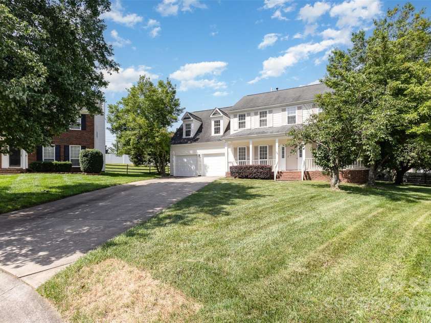 6603 Brenock Lane, Charlotte, NC 28269.  MLS# CAR4273571, YatesRealty ID 31661. 