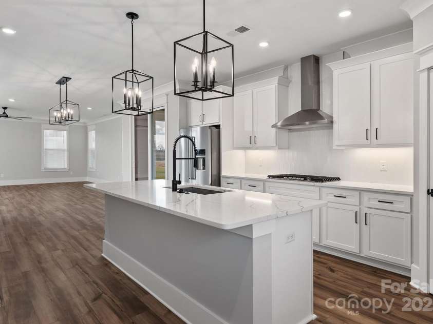 1658 Dresden Drive, Rock Hill, SC 29732.  MLS# CAR4279212, YatesRealty ID 31662. 