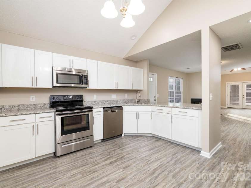 11531 Delores Ferguson Lane, Charlotte, NC 28277.  MLS# CAR4274985, YatesRealty ID 31663. 