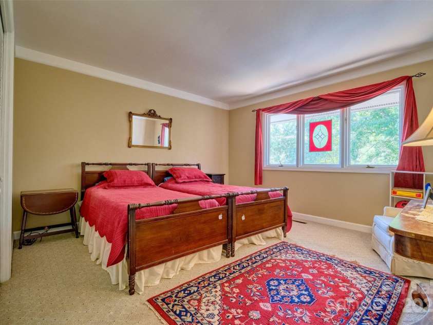 17 Heritage Drive, Lake Wylie, SC 29710.  MLS# CAR4276829, YatesRealty ID 31664. Beroom 3