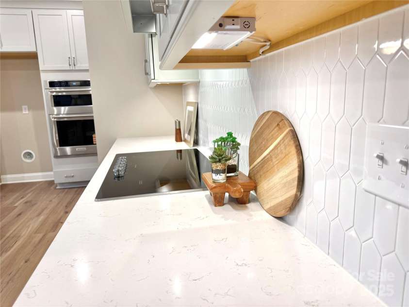 12051 Lavinia Lane, Charlotte, NC 28277.  MLS# CAR4257366, YatesRealty ID 31665. 