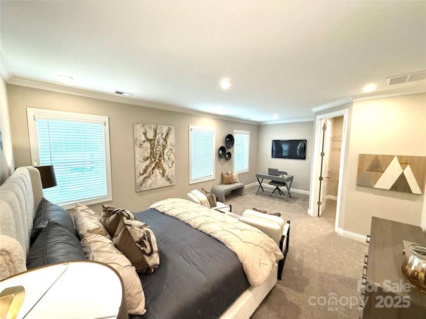 12051 Lavinia Lane, Charlotte, NC 28277.  MLS# CAR4257366, YatesRealty ID 31665. 