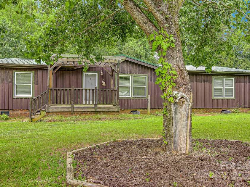 5165 Woodleaf Road, Salisbury, NC 28147.  MLS# CAR4285658, YatesRealty ID 31666. 