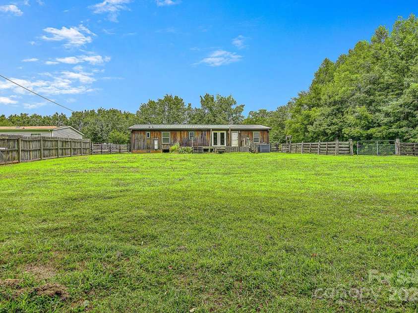 5165 Woodleaf Road, Salisbury, NC 28147.  MLS# CAR4285658, YatesRealty ID 31666. 