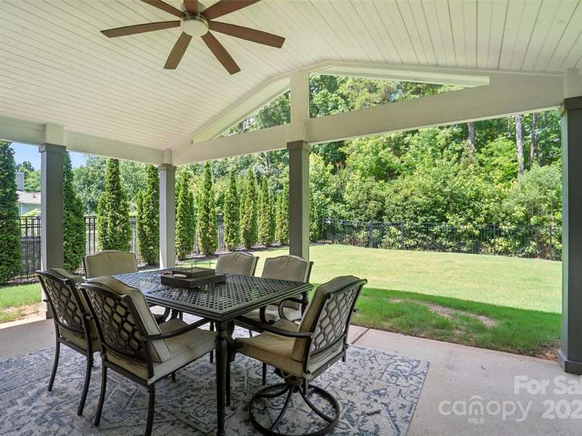 16229 Loch Raven Road, Huntersville, NC 28078.  MLS# CAR4265666, YatesRealty ID 31669. 