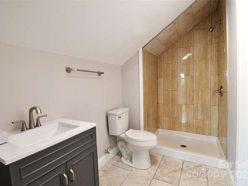 223 Main Street, Canton, NC 28716.  MLS# CAR4308024, YatesRealty ID 3167. 