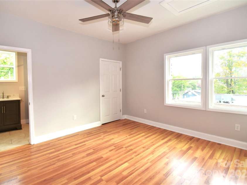 223 Main Street, Canton, NC 28716.  MLS# CAR4308024, YatesRealty ID 3167. 