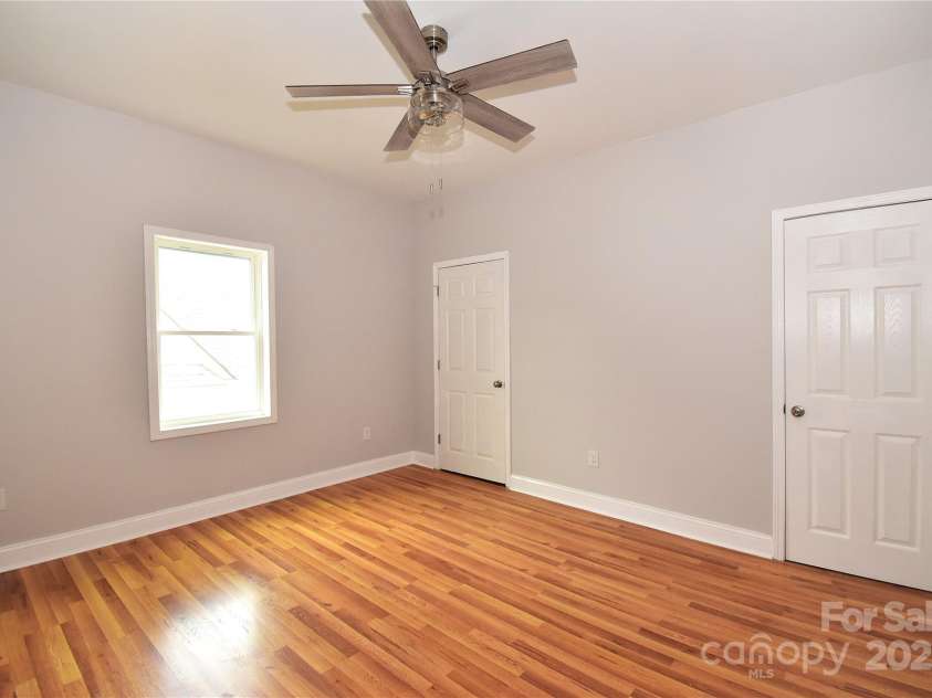 223 Main Street, Canton, NC 28716.  MLS# CAR4308024, YatesRealty ID 3167. 