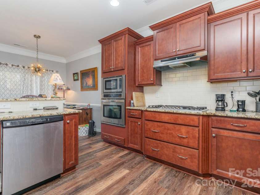 2349 Balting Glass Drive, Indian Trail, NC 28079.  MLS# CAR4321396, YatesRealty ID 3167. KITCHEN