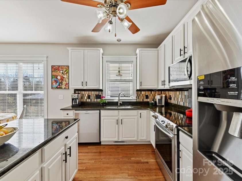7509 Thorn Creek Lane, Tega Cay, SC 29708.  MLS# CAR4223856, YatesRealty ID 3167. 