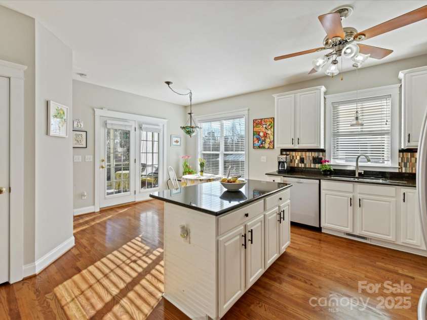 7509 Thorn Creek Lane, Tega Cay, SC 29708.  MLS# CAR4223856, YatesRealty ID 3167. 