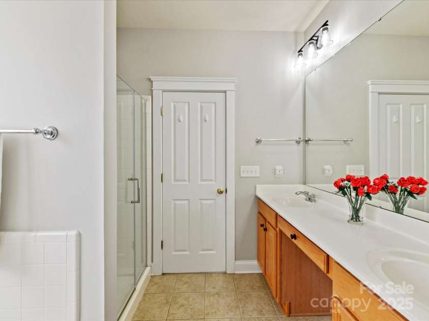 7509 Thorn Creek Lane, Tega Cay, SC 29708.  MLS# CAR4223856, YatesRealty ID 3167. 