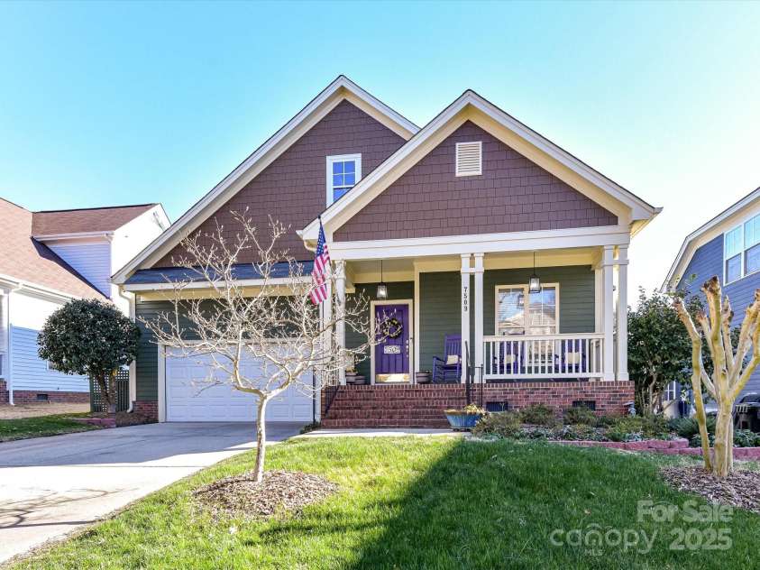 7509 Thorn Creek Lane, Tega Cay, SC 29708.  MLS# CAR4223856, YatesRealty ID 3167. 