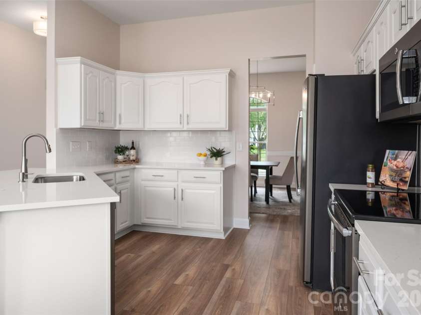 11916 Creek Turn Drive, Charlotte, NC 28278.  MLS# CAR4390883, YatesRealty ID 31670. 