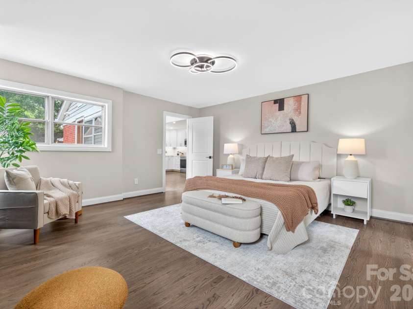1434 Waddell Street, Charlotte, NC 28216.  MLS# CAR4392267, YatesRealty ID 31671. 