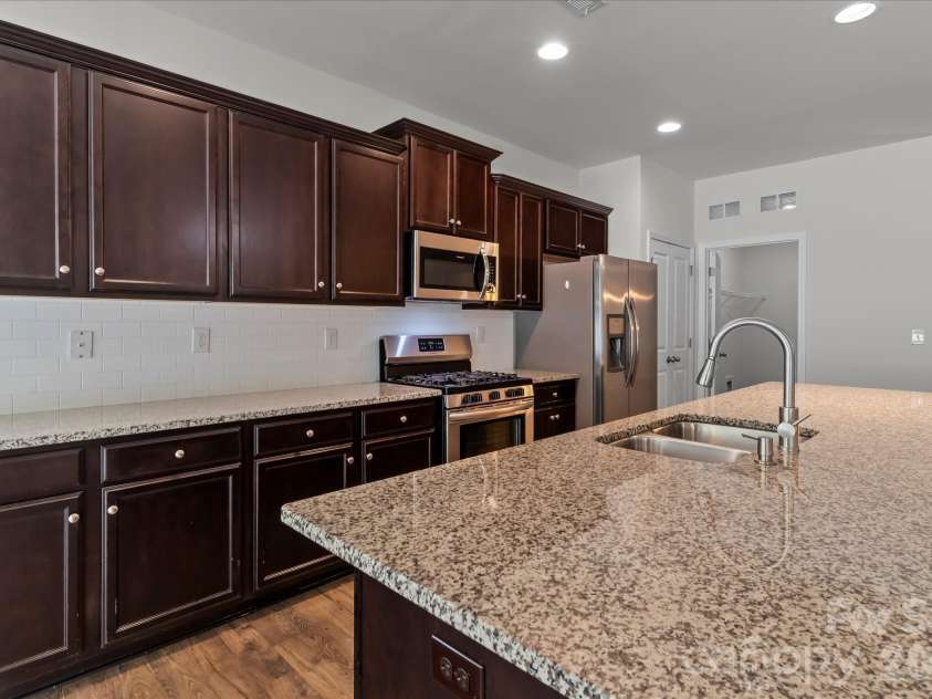 188 Cherry Birch Street, Mooresville, NC 28117.  MLS# CAR4388380, YatesRealty ID 31672. 