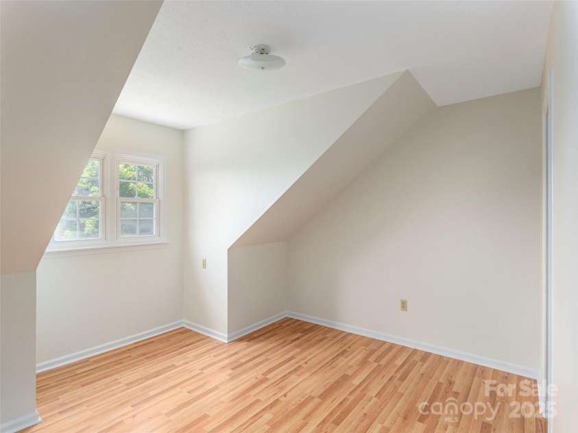 80 Gobblers Knob Drive, Clyde, NC 28721.  MLS# CAR4272798, YatesRealty ID 31672. 
