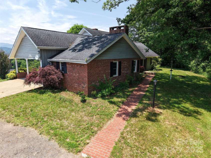 80 Gobblers Knob Drive, Clyde, NC 28721.  MLS# CAR4272798, YatesRealty ID 31672. Easy access, all paved roads