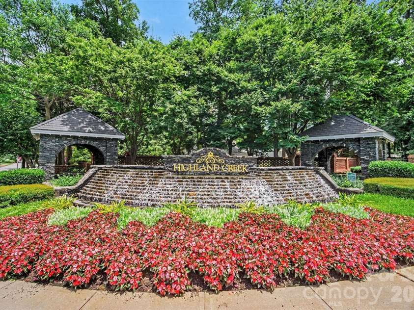 3124 Grandeur Road, Charlotte, NC 28269.  MLS# CAR4387710, YatesRealty ID 31673. 