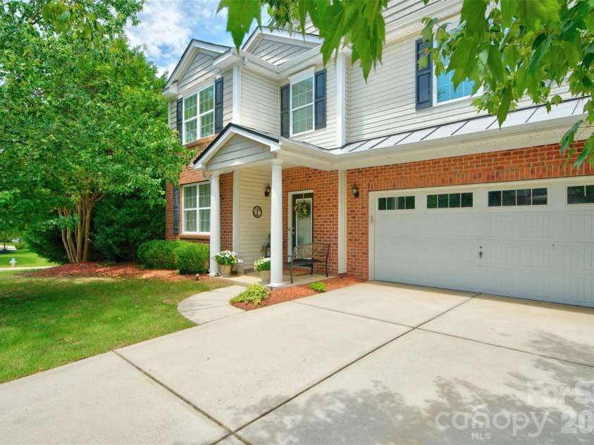 205 Sycamore Creek Road, Fort Mill, SC 29708.  MLS# CAR4393850, YatesRealty ID 31674. 