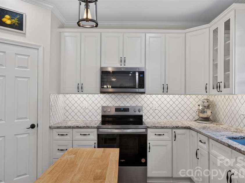 205 Sycamore Creek Road, Fort Mill, SC 29708.  MLS# CAR4393850, YatesRealty ID 31674. 