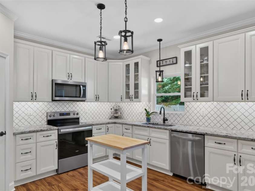 205 Sycamore Creek Road, Fort Mill, SC 29708.  MLS# CAR4393850, YatesRealty ID 31674. 