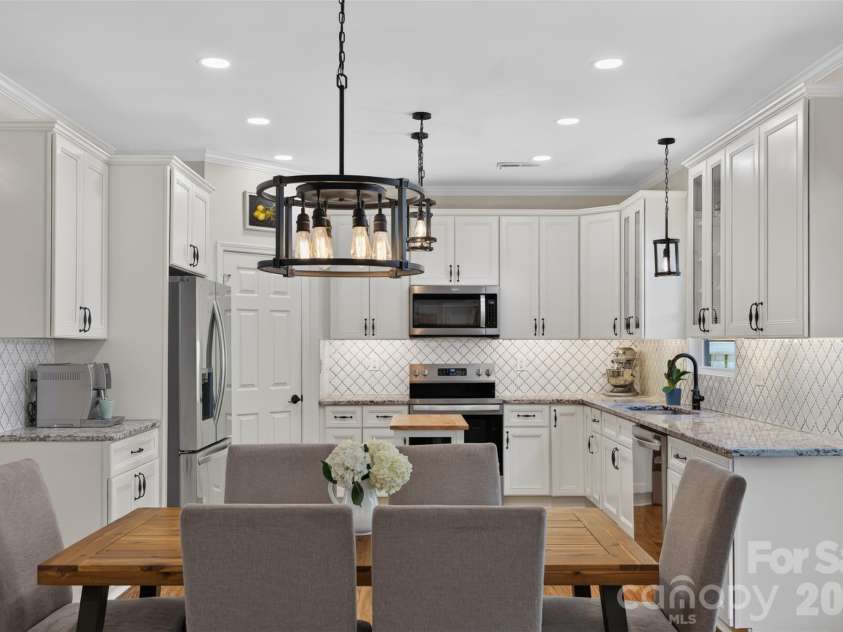 205 Sycamore Creek Road, Fort Mill, SC 29708.  MLS# CAR4393850, YatesRealty ID 31674. 