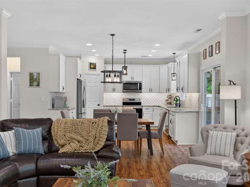 205 Sycamore Creek Road, Fort Mill, SC 29708.  MLS# CAR4393850, YatesRealty ID 31674. 