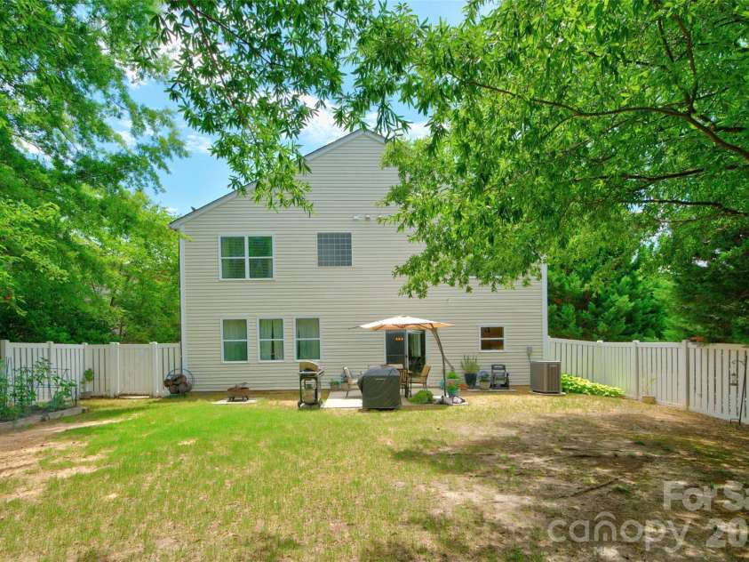205 Sycamore Creek Road, Fort Mill, SC 29708.  MLS# CAR4393850, YatesRealty ID 31674. 