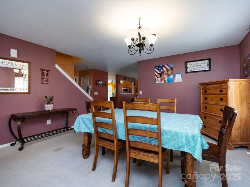 8214 Ainsworth Street, Charlotte, NC 28216.  MLS# CAR4283706, YatesRealty ID 31674. Dining Room