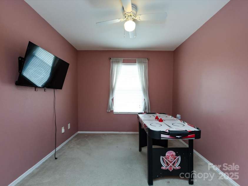 8214 Ainsworth Street, Charlotte, NC 28216.  MLS# CAR4283706, YatesRealty ID 31674. Office/Bonus Room