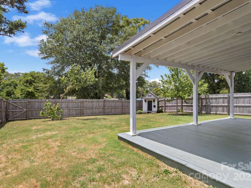 233 Belcaro Drive, Kings Mountain, NC 28086.  MLS# CAR4280850, YatesRealty ID 31675. 