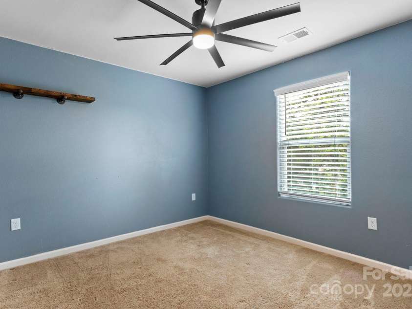 233 Belcaro Drive, Kings Mountain, NC 28086.  MLS# CAR4280850, YatesRealty ID 31675. 