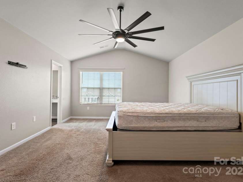 233 Belcaro Drive, Kings Mountain, NC 28086.  MLS# CAR4280850, YatesRealty ID 31675. 