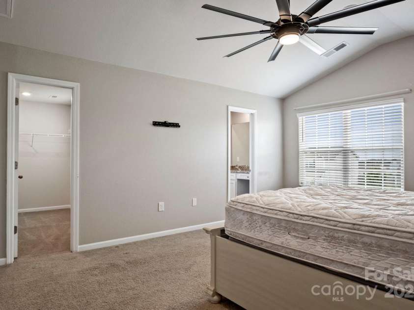 233 Belcaro Drive, Kings Mountain, NC 28086.  MLS# CAR4280850, YatesRealty ID 31675. 