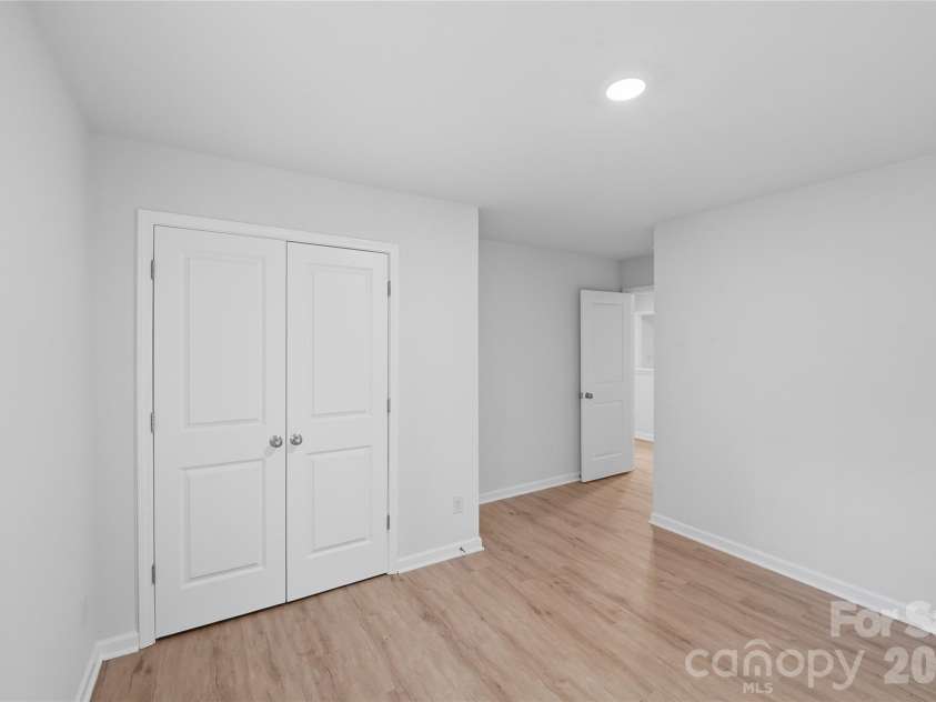 260 Landers Chapel Road, Lincolnton, NC 28092.  MLS# CAR4389396, YatesRealty ID 31675. 