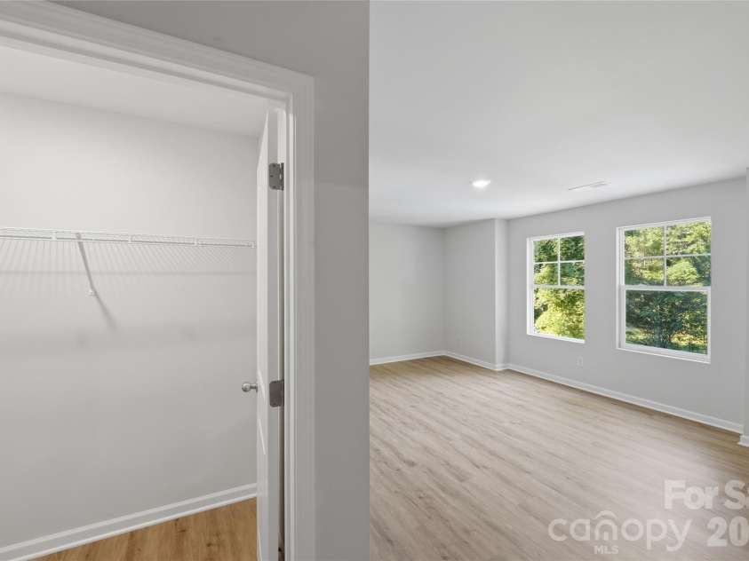 260 Landers Chapel Road, Lincolnton, NC 28092.  MLS# CAR4389396, YatesRealty ID 31675. 