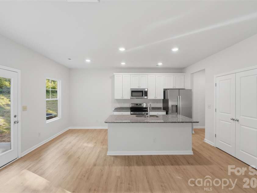 260 Landers Chapel Road, Lincolnton, NC 28092.  MLS# CAR4389396, YatesRealty ID 31675. 