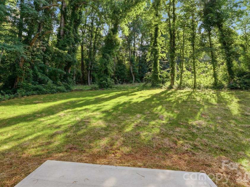 260 Landers Chapel Road, Lincolnton, NC 28092.  MLS# CAR4389396, YatesRealty ID 31675. 