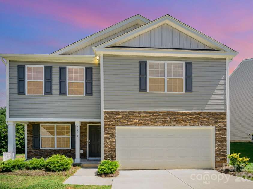 2961 Sherrills Stream Drive, Sherrills Ford, NC 28673.  MLS# CAR4282827, YatesRealty ID 31676. 