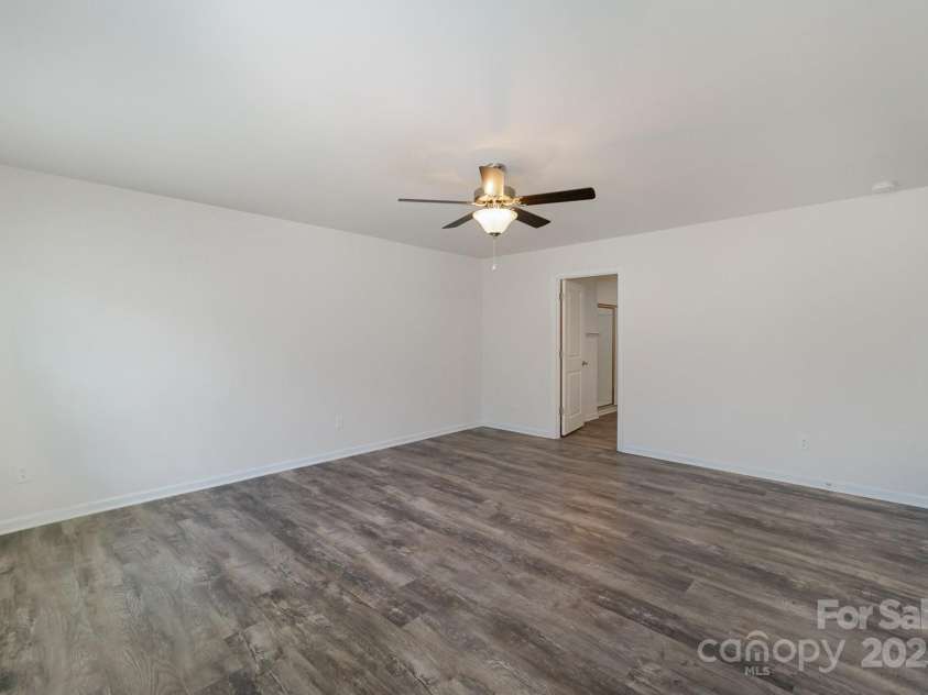 2961 Sherrills Stream Drive, Sherrills Ford, NC 28673.  MLS# CAR4282827, YatesRealty ID 31676. 