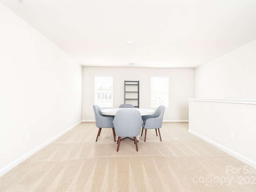 4040 Stoneygreen Lane, Charlotte, NC 28215.  MLS# CAR4284875, YatesRealty ID 31677. 