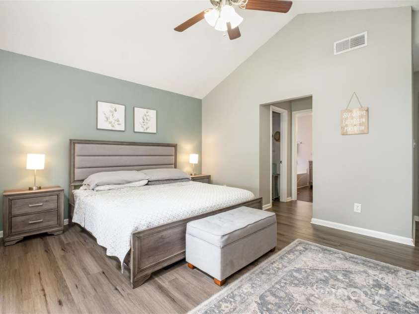 565 Viking Place, Concord, NC 28025.  MLS# CAR4288572, YatesRealty ID 31678. 