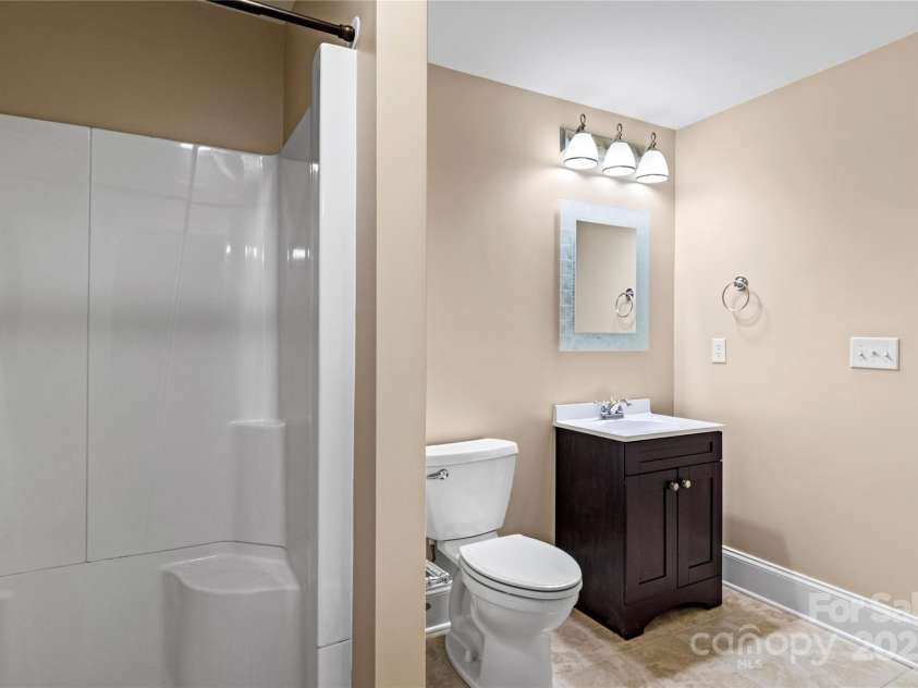 4100 Birch Creek Trail, Winston Salem, NC 27106.  MLS# CAR4290463, YatesRealty ID 31679. 