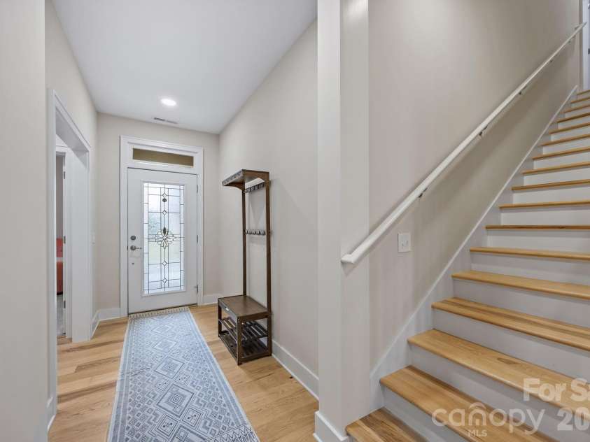 43 Burlington Lane, Fletcher, NC 28732.  MLS# CAR4342774, YatesRealty ID 3168. 