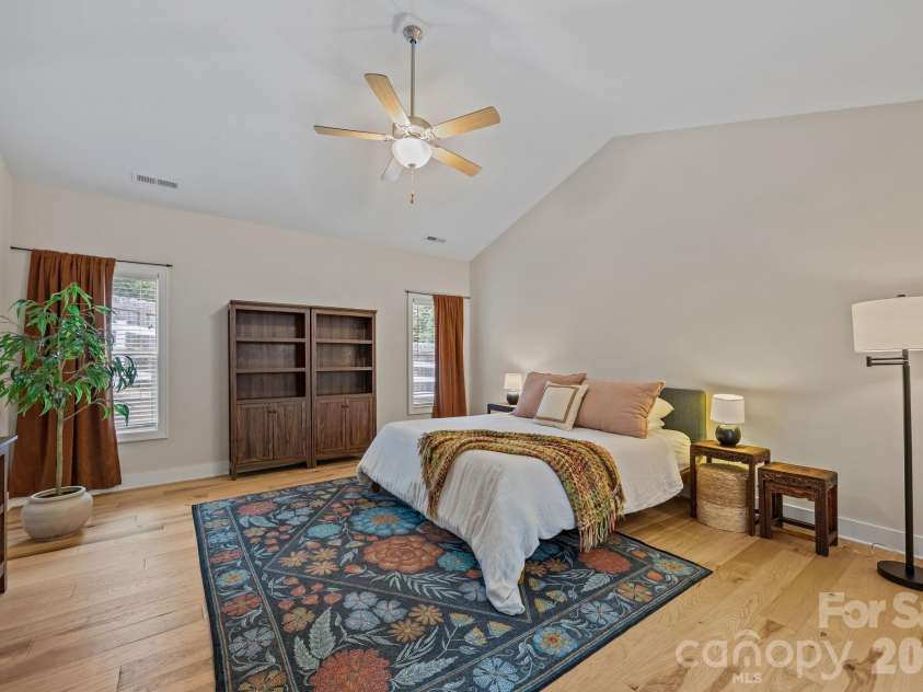 43 Burlington Lane, Fletcher, NC 28732.  MLS# CAR4342774, YatesRealty ID 3168. 