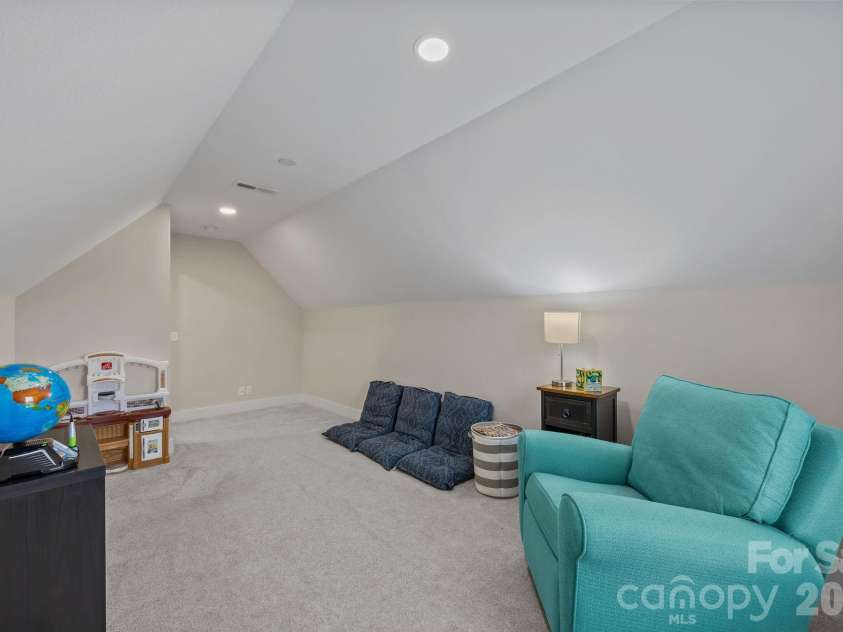 43 Burlington Lane, Fletcher, NC 28732.  MLS# CAR4342774, YatesRealty ID 3168. 